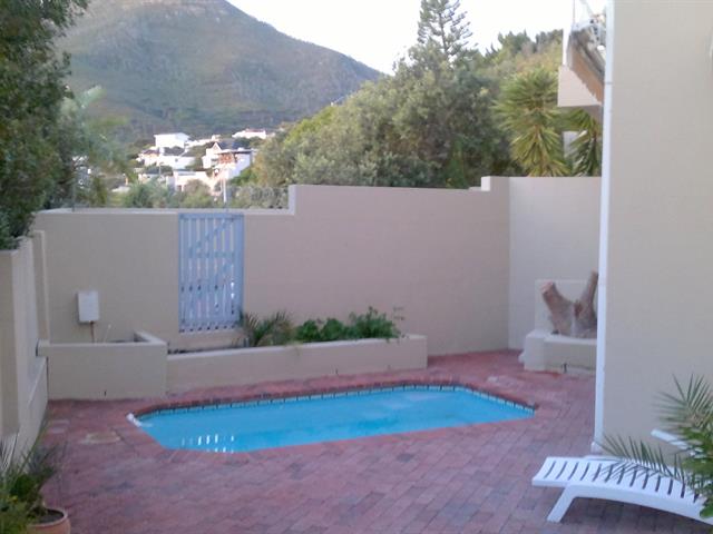 To Let 4 Bedroom Property for Rent in Camps Bay Western Cape